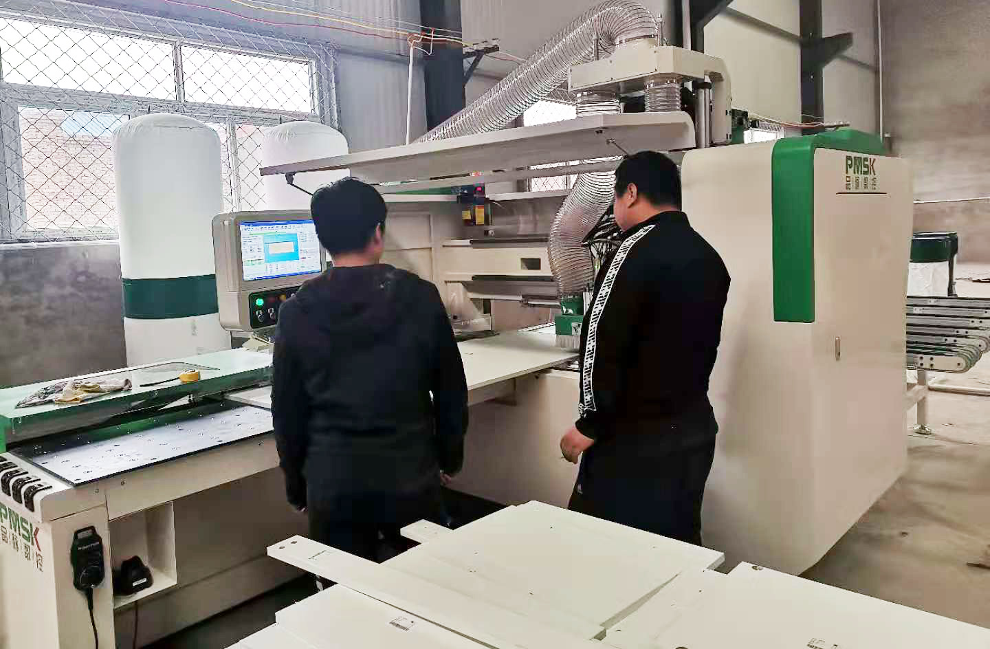 北京市燕郊張總-數(shù)控六面鉆培訓(xùn)完畢，正式...